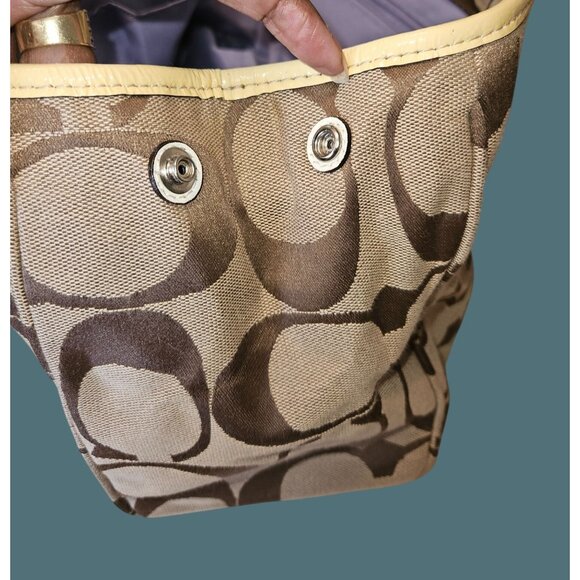 Coach Soho Daisy Signature Logo Tote Shoulder Bag Khaki Yellow - Picture 9 of 16